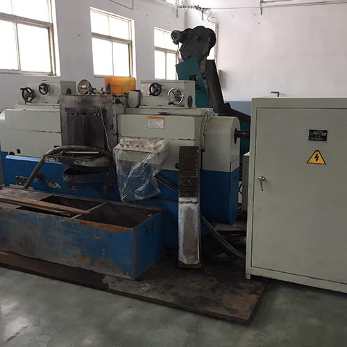 Paralled surface grinding